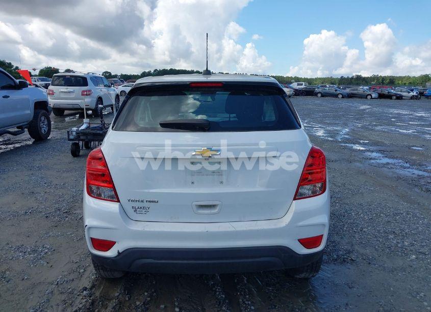 Photo 16 of 2017 Chevrolet Trax LS (VIN KL7CJNSB2HB257552)