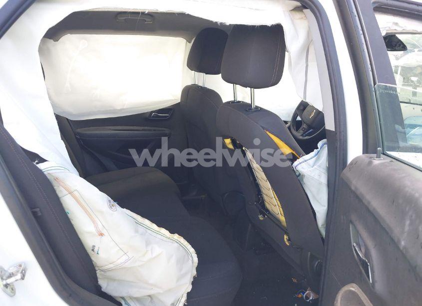 Photo 8 of 2017 Chevrolet Trax LS (VIN KL7CJNSB2HB257552)