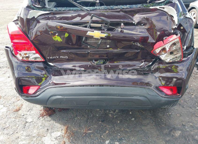 Photo 6 of 2020 Chevrolet Trax AWD LS (VIN KL7CJNSB2LB336065)