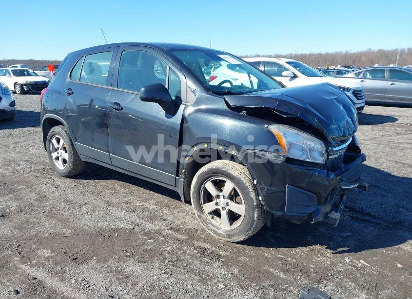 2016 Chevrolet Trax 1LS (VIN KL7CJNSB3GB650877) main photo