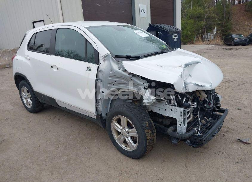 2021 Chevrolet Trax AWD LS (VIN KL7CJNSB3MB304128) main photo