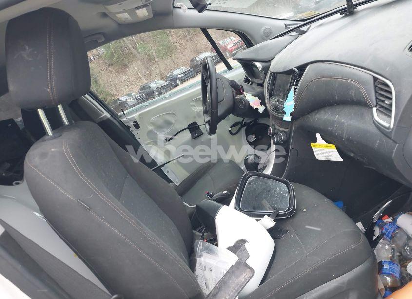 Photo 5 of 2021 Chevrolet Trax AWD LS (VIN KL7CJNSB3MB304128)