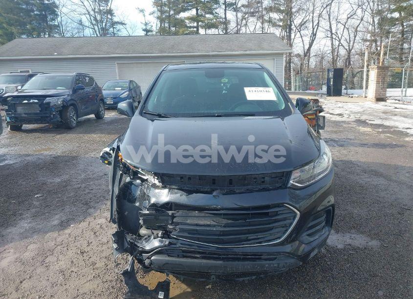 Photo 11 of 2020 Chevrolet Trax AWD LS (VIN KL7CJNSB4LB029495)