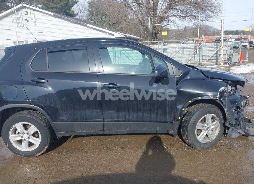 Photo 12 of 2020 Chevrolet Trax AWD LS (VIN KL7CJNSB4LB029495)