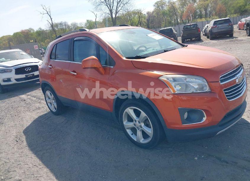 2015 Chevrolet Trax LTZ (VIN KL7CJNSB5FB071470) main photo