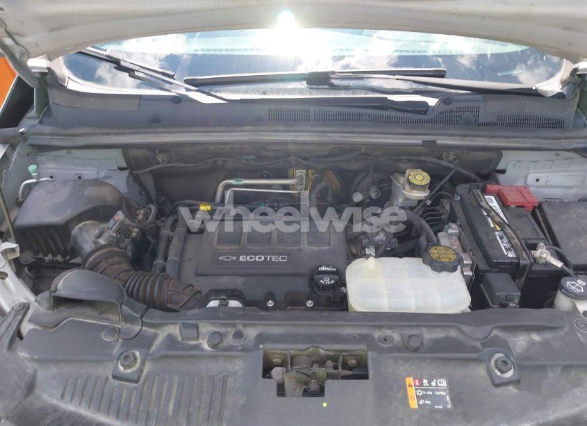 Photo 10 of 2018 Chevrolet Trax LS (VIN KL7CJNSB5JB575431)