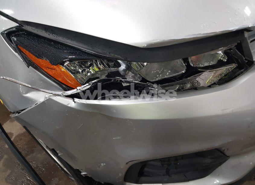 Photo 6 of 2018 Chevrolet Trax LS (VIN KL7CJNSB6JB565149)