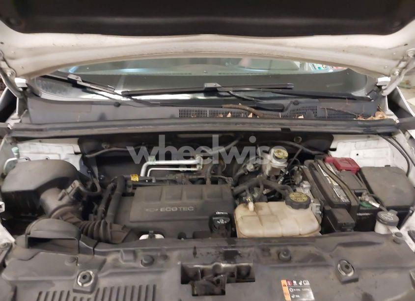 Photo 10 of 2018 Chevrolet Trax LS (VIN KL7CJNSB6JB718208)