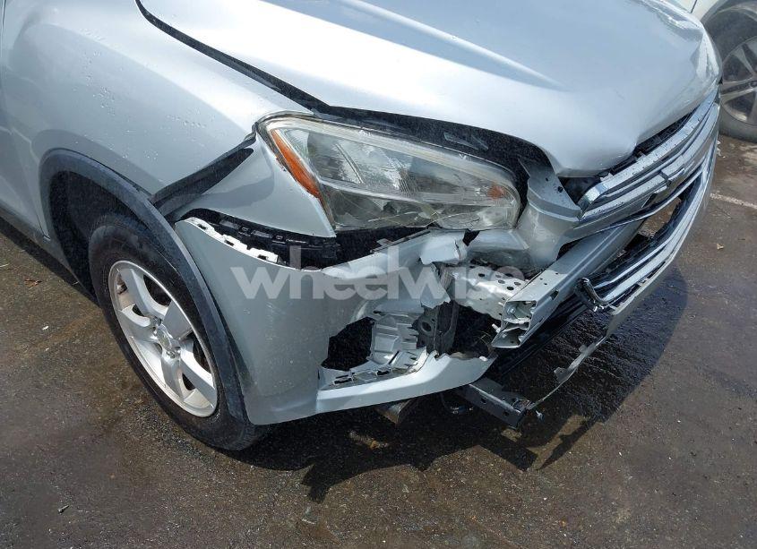 Photo 6 of 2016 Chevrolet Trax 1LS (VIN KL7CJNSB7GB538129)