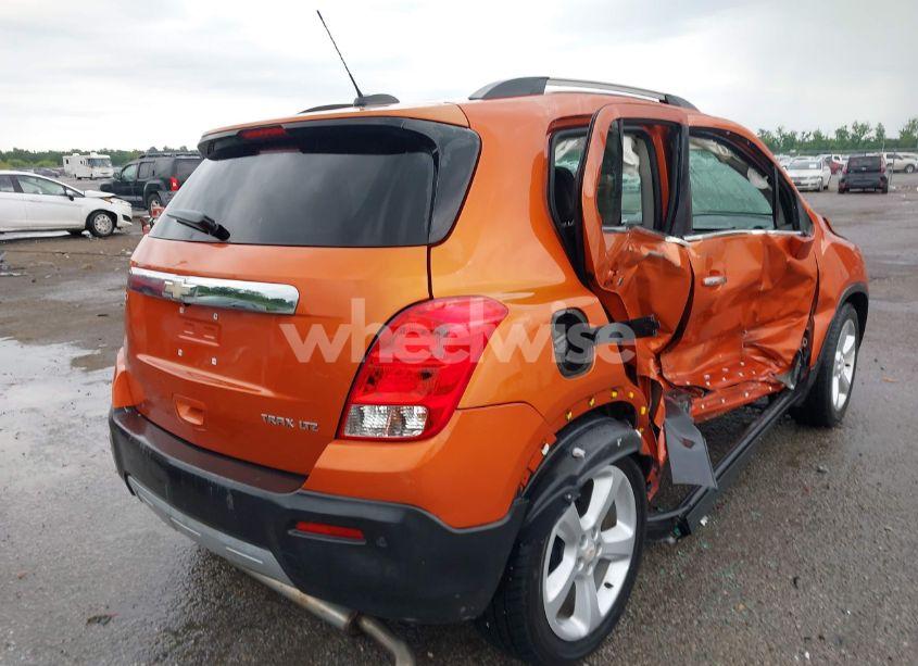 Photo 4 of 2015 Chevrolet Trax LTZ (VIN KL7CJNSB8FB127787)