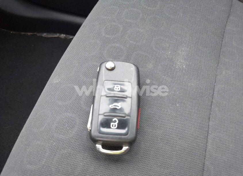 Photo 11 of 2018 Chevrolet Trax LS (VIN KL7CJNSB8JB715665)