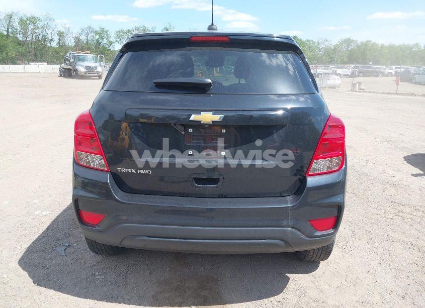 Photo 17 of 2020 Chevrolet Trax AWD LS (VIN KL7CJNSBXLB031638)
