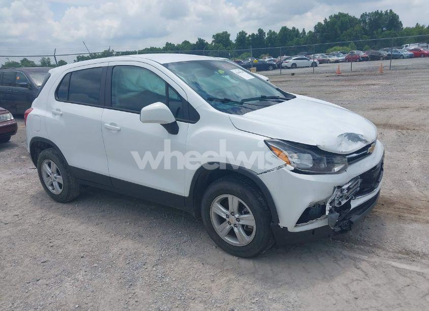 2022 Chevrolet Trax AWD LS (VIN KL7CJNSM0NB527682) main photo