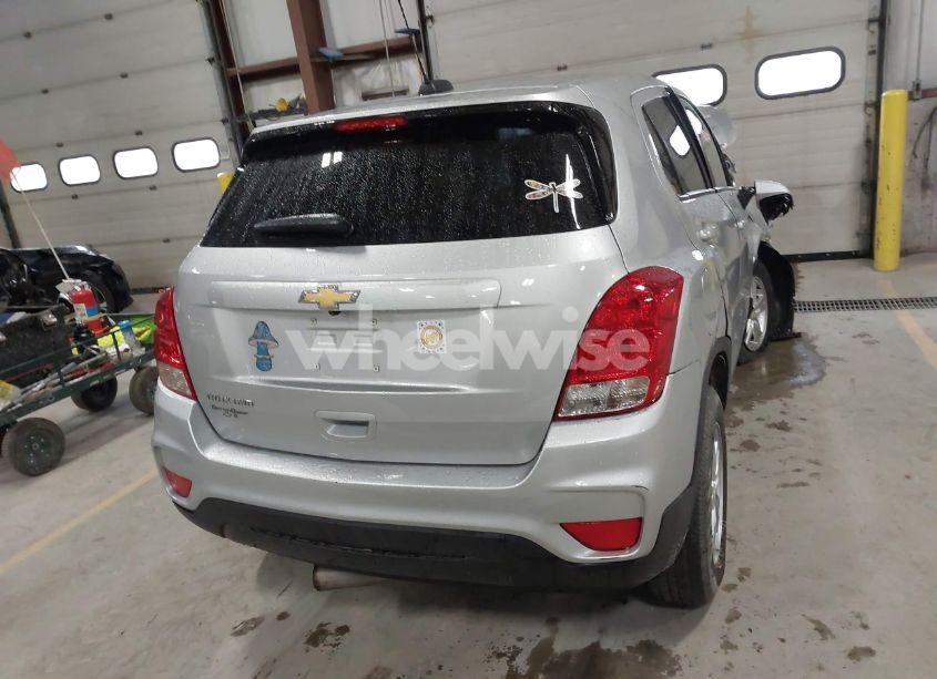 Photo 16 of 2022 Chevrolet Trax AWD LS (VIN KL7CJNSM6NB526794)