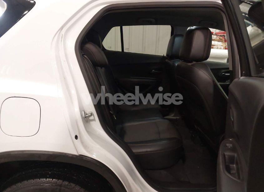 Photo 8 of 2019 Chevrolet Trax LT (VIN KL7CJPSB0KB823632)