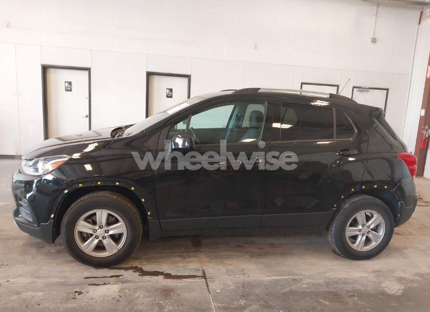 Photo 15 of 2021 Chevrolet Trax AWD LT (VIN KL7CJPSB0MB346011)