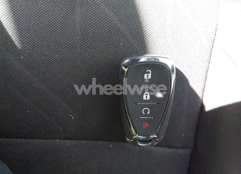 Photo 11 of 2020 Chevrolet Trax AWD LT (VIN KL7CJPSB1LB071523)