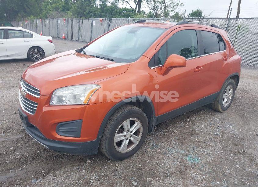 Photo 2 of 2016 Chevrolet Trax LT (VIN KL7CJPSB3GB522182)