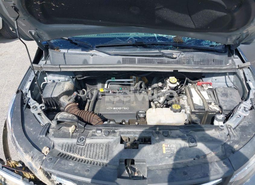 Photo 10 of 2019 Chevrolet Trax LT (VIN KL7CJPSB3KB825715)