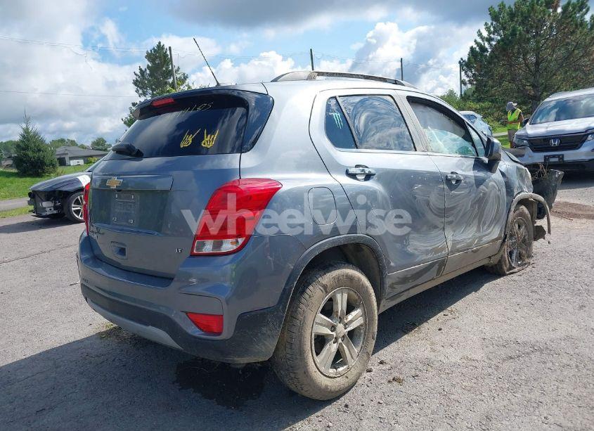 Photo 4 of 2019 Chevrolet Trax LT (VIN KL7CJPSB3KB825715)