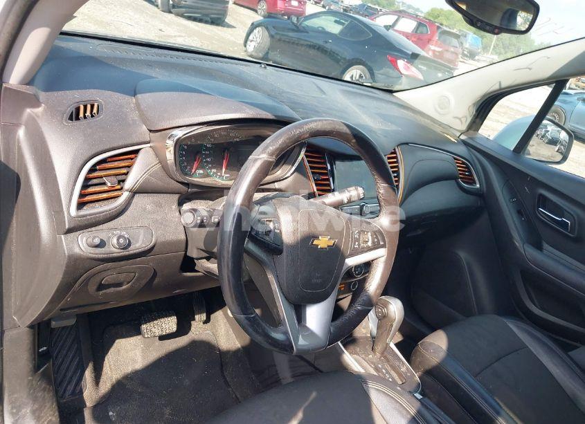 Photo 12 of 2018 Chevrolet Trax LT (VIN KL7CJPSB4JB711673)