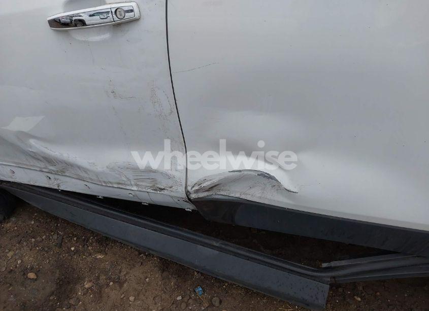 Photo 20 of 2019 Chevrolet Trax LT (VIN KL7CJPSB4KB940338)