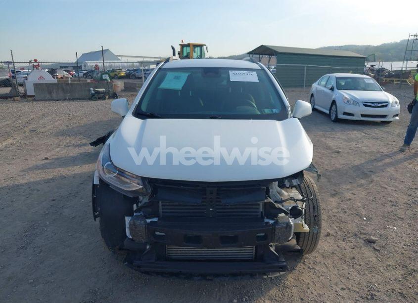 Photo 13 of 2021 Chevrolet Trax AWD LT (VIN KL7CJPSB4MB306546)