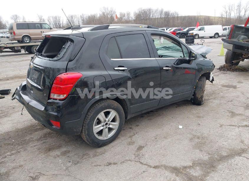 Photo 4 of 2019 Chevrolet Trax LT (VIN KL7CJPSB6KB957920)