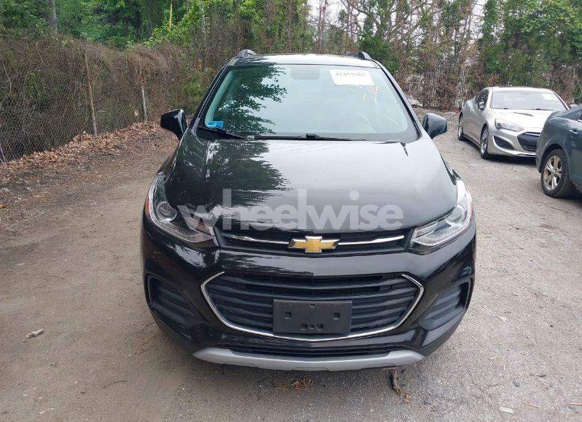 Photo 12 of 2021 Chevrolet Trax AWD LT (VIN KL7CJPSB6MB340892)