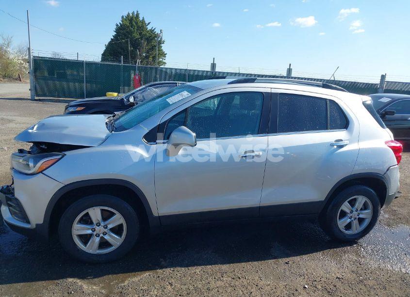 Photo 14 of 2018 Chevrolet Trax LT (VIN KL7CJPSB7JB507028)