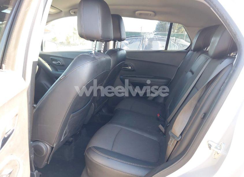 Photo 8 of 2018 Chevrolet Trax LT (VIN KL7CJPSB7JB507028)