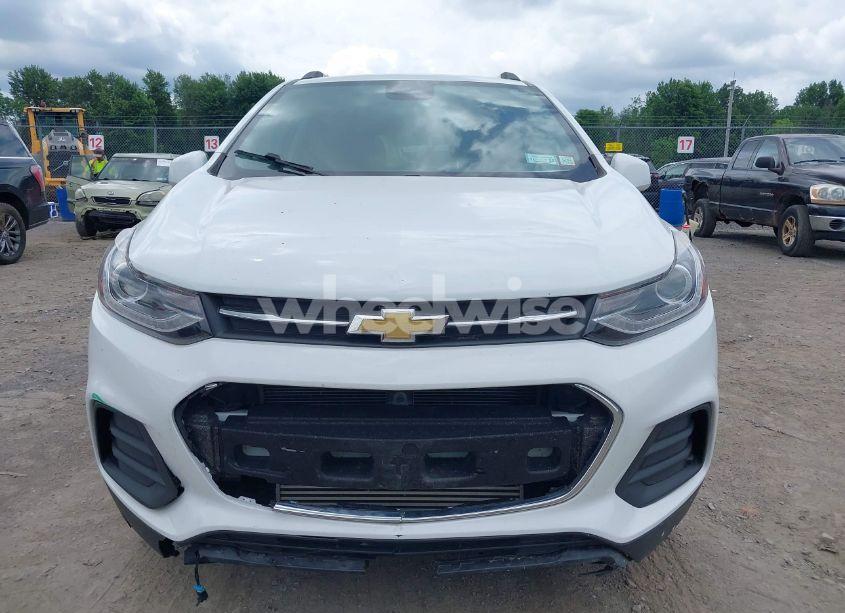 Photo 12 of 2018 Chevrolet Trax LT (VIN KL7CJPSB7JB714373)
