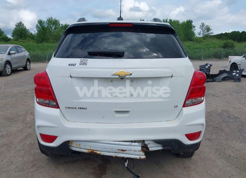 Photo 16 of 2018 Chevrolet Trax LT (VIN KL7CJPSB7JB714373)