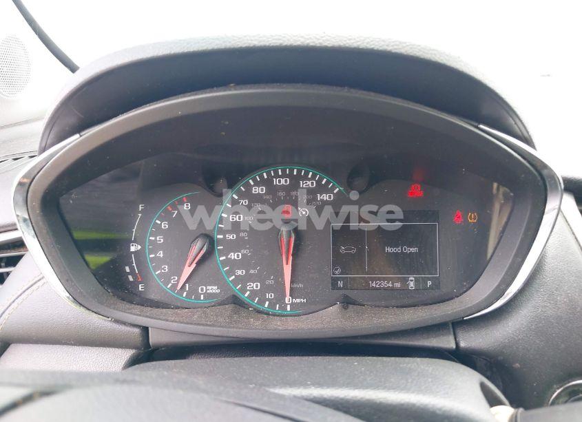 Photo 7 of 2018 Chevrolet Trax LT (VIN KL7CJPSB7JB714373)