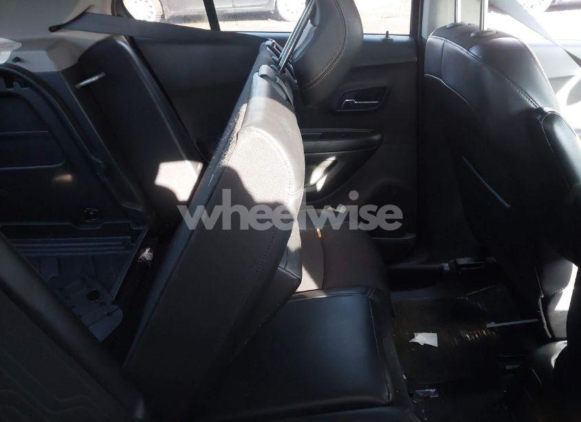 Photo 8 of 2021 Chevrolet Trax AWD LT (VIN KL7CJPSB7MB354316)