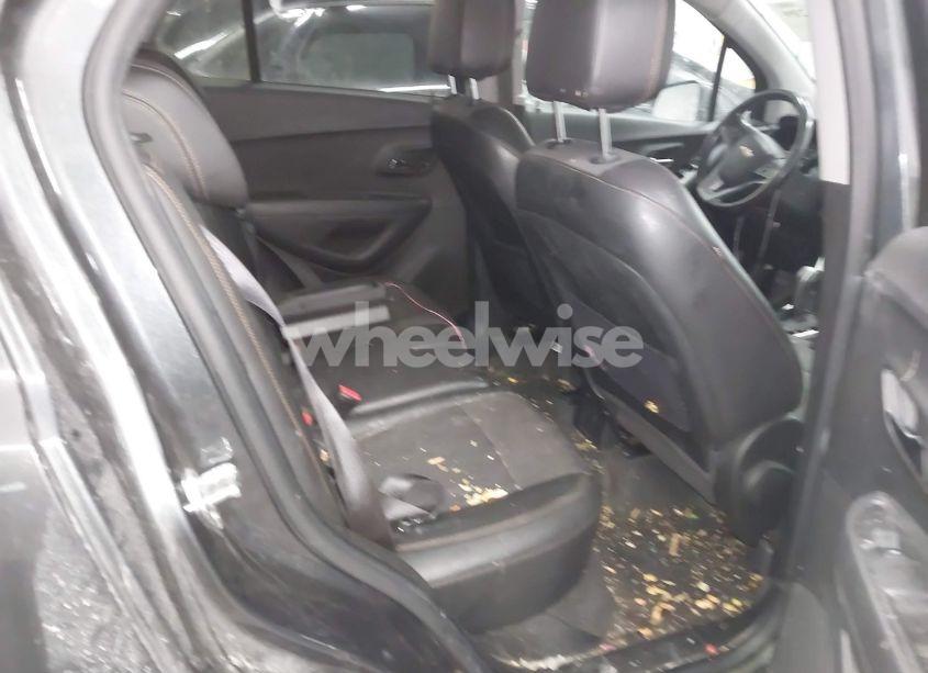 Photo 8 of 2018 Chevrolet Trax LT (VIN KL7CJPSB8JB653745)