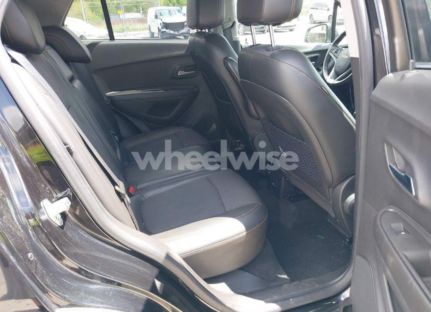 Photo 8 of 2019 Chevrolet Trax LT (VIN KL7CJPSB8KB901218)