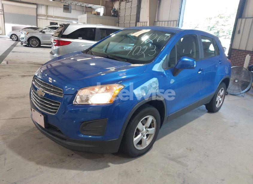 Photo 2 of 2015 Chevrolet Trax 1LS (VIN KL7CJPSB9FB216084)