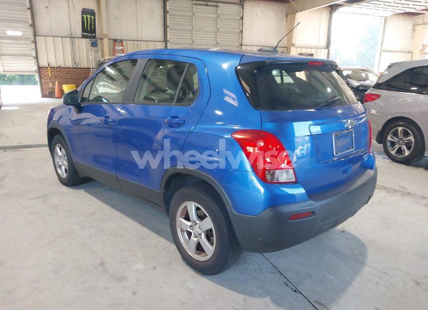 Photo 3 of 2015 Chevrolet Trax 1LS (VIN KL7CJPSB9FB216084)