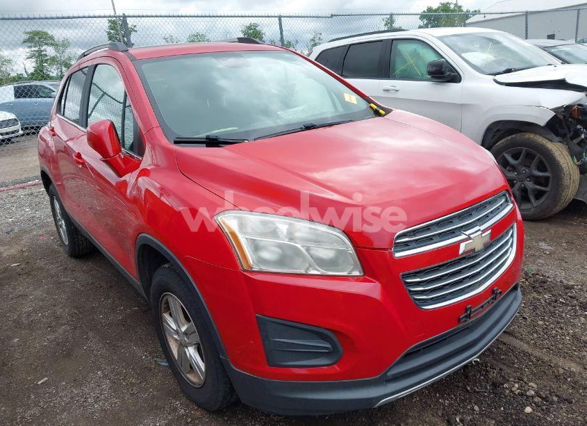 2016 Chevrolet Trax LT (VIN KL7CJPSB9GB755760) main photo