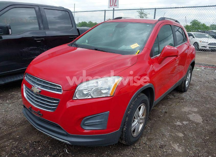 Photo 2 of 2016 Chevrolet Trax LT (VIN KL7CJPSB9GB755760)