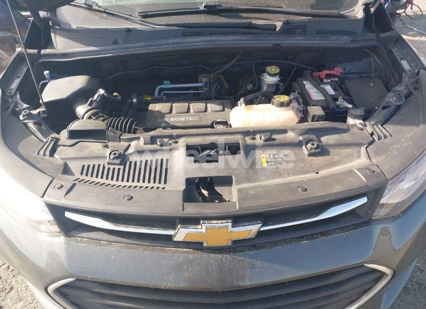 Photo 10 of 2018 Chevrolet Trax LT (VIN KL7CJPSB9JB727299)