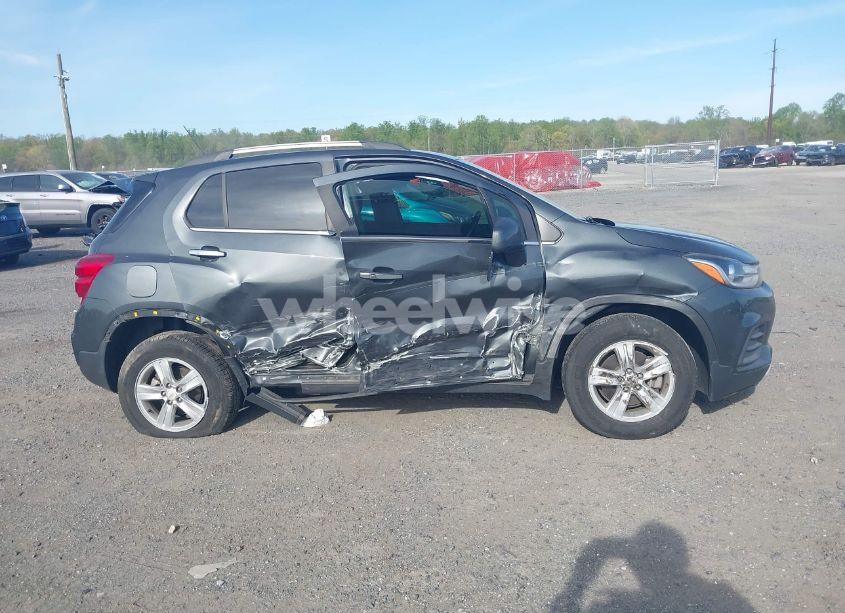 Photo 14 of 2018 Chevrolet Trax LT (VIN KL7CJPSB9JB727299)