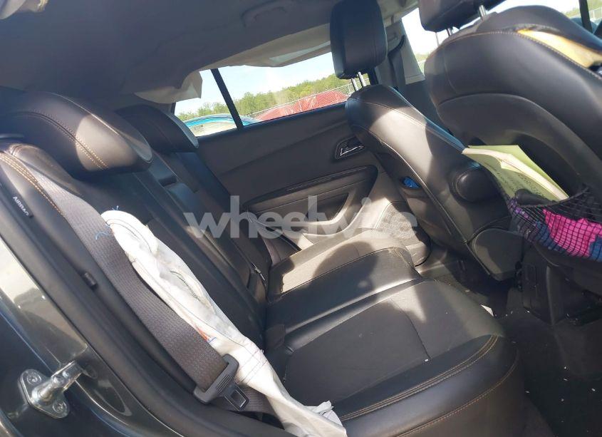 Photo 8 of 2018 Chevrolet Trax LT (VIN KL7CJPSB9JB727299)