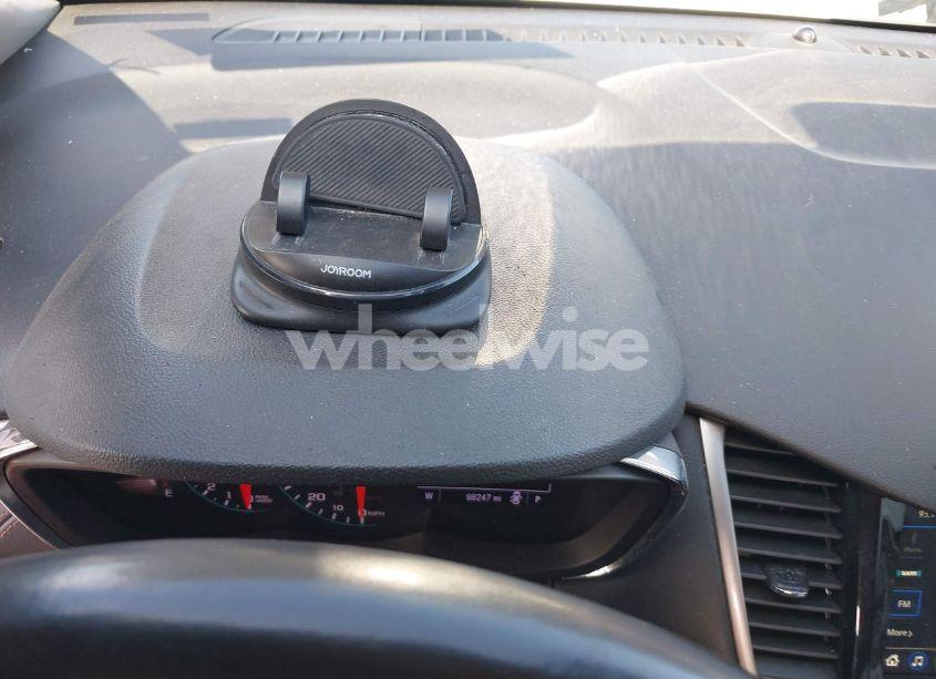 Photo 7 of 2019 Chevrolet Trax LT (VIN KL7CJPSB9KB823757)