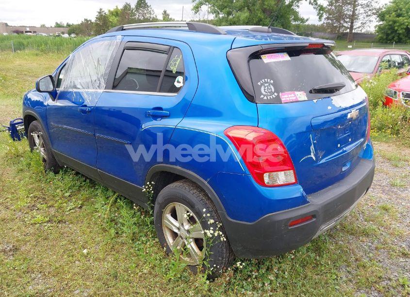 Photo 3 of 2016 Chevrolet Trax LT (VIN KL7CJPSBXGB620500)