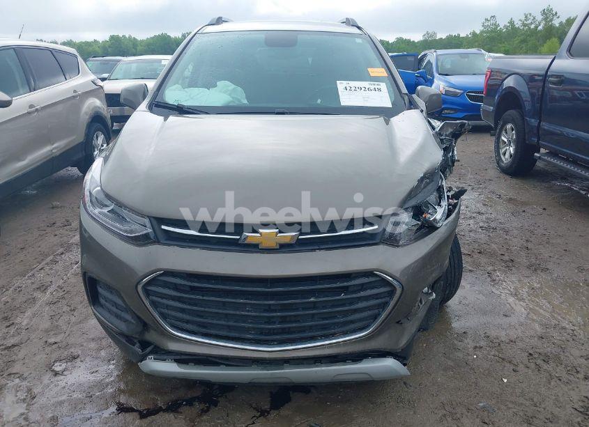 Photo 13 of 2021 Chevrolet Trax AWD LT (VIN KL7CJPSBXMB311623)