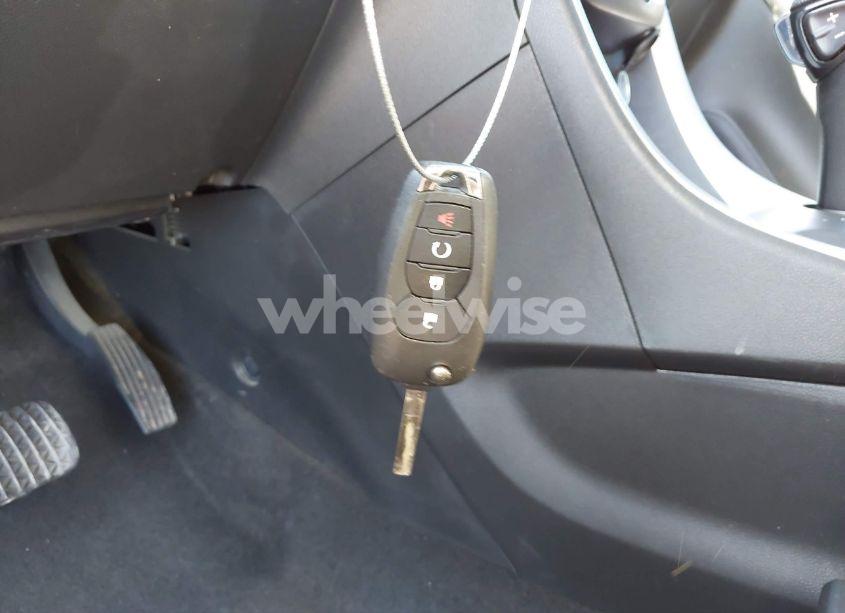 Photo 11 of 2021 Chevrolet Trax AWD LT (VIN KL7CJPSM0MB363232)