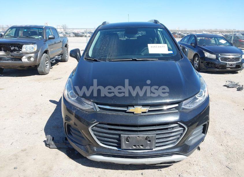 Photo 12 of 2021 Chevrolet Trax AWD LT (VIN KL7CJPSM0MB363232)