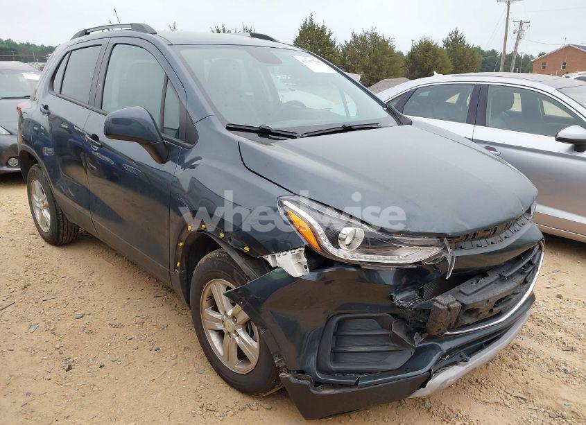 2021 Chevrolet Trax AWD LT (VIN KL7CJPSM0MB371427) main photo